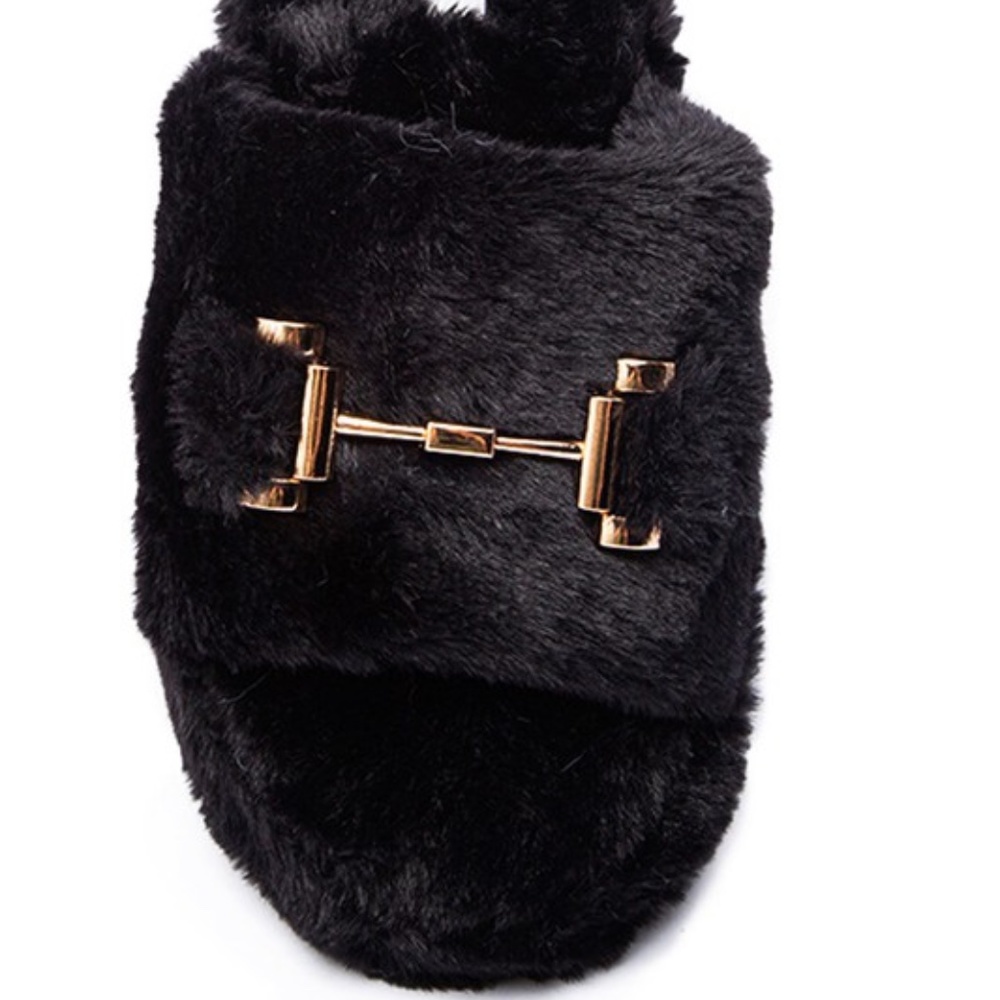 Black Faux Fur Open Toe Slipper with Gold Metal Bar Accent Sizes 5M- 10M